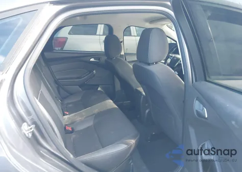 2014 Ford Focus Se z USA, uszkodzony, nr VIN 1FADP3F2XEL379088